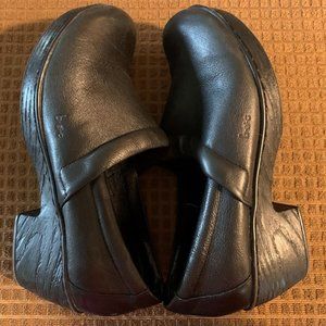b.o.c. by Born Women's Black Leather Clogs Sz US 8.5